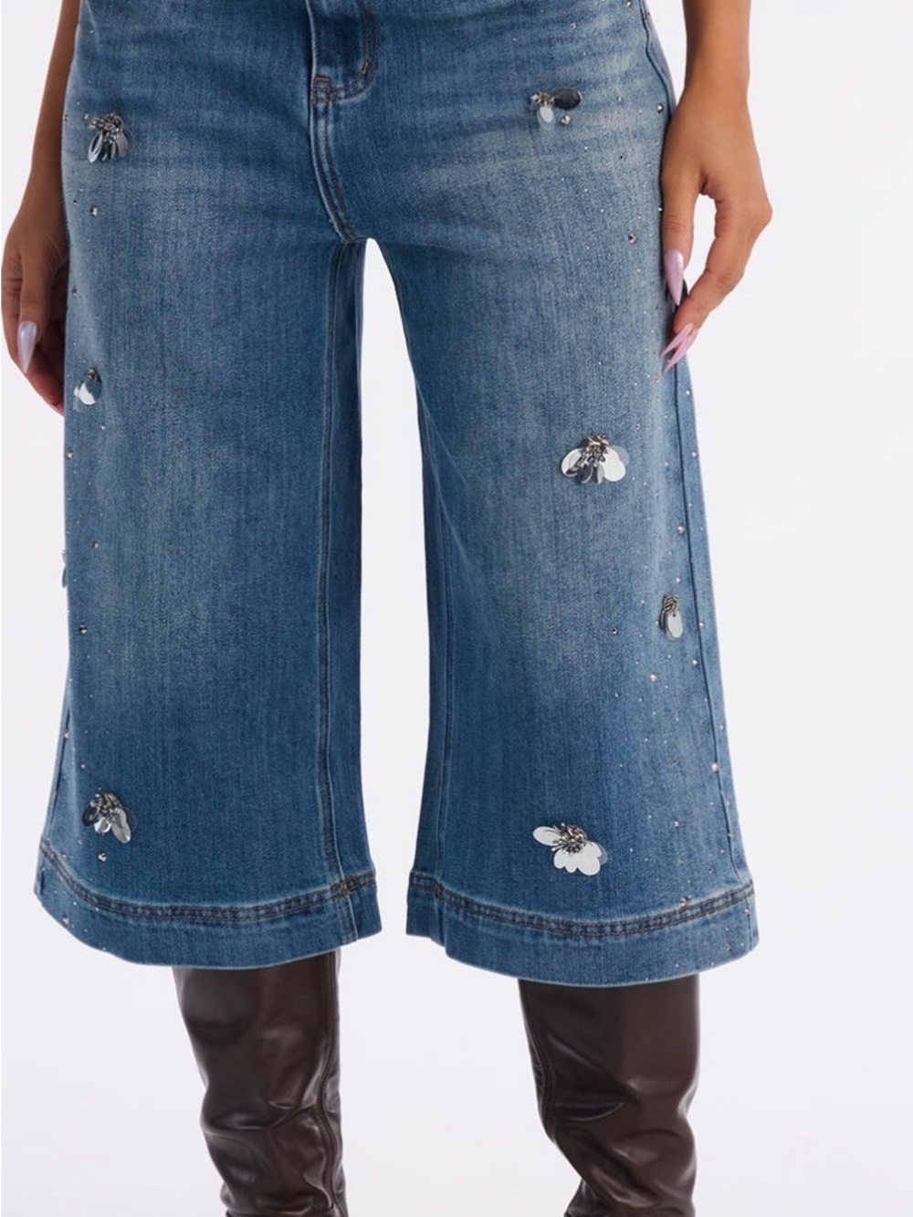 Wide-Leg Cropped Blue Embellished Jeans